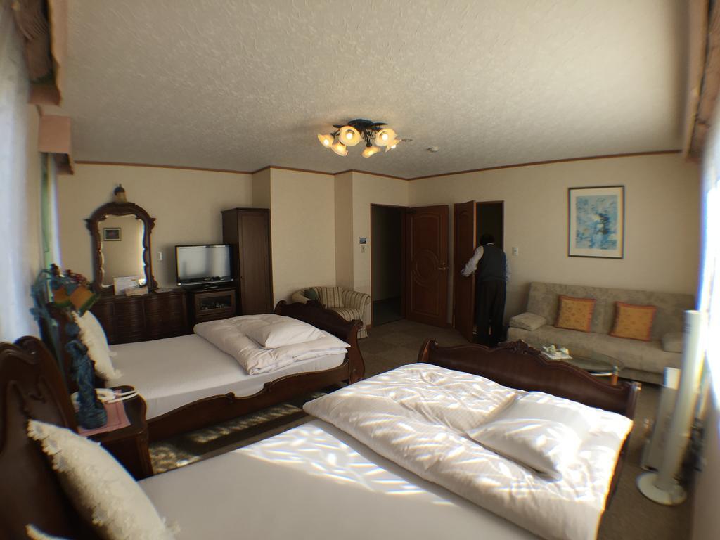 Rebun Petit Hotel Corinthian מראה חיצוני תמונה